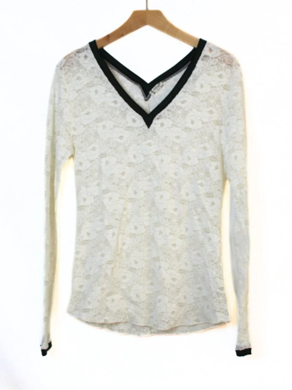 Free People women's lace long sleeve top size L white knit trim romantic sporty